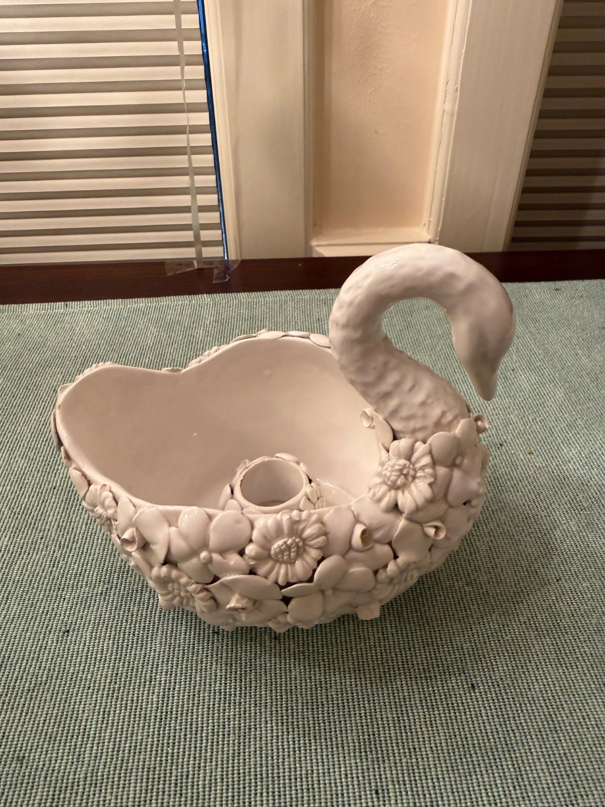 Vintage Ardalt Fiori Bianco Swan White Flowers Candleholder, Italy, 6