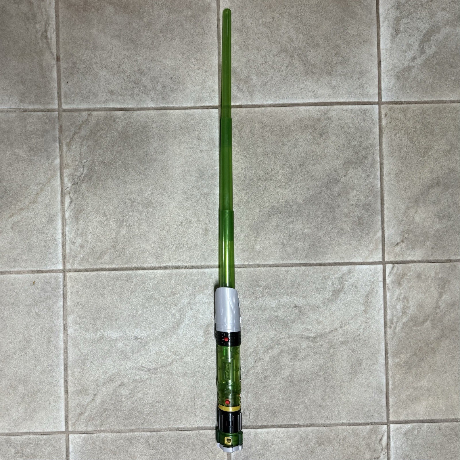 Hasbro Star Wars Forge Kyber Core Electronic Luke Green Lightsaber Works