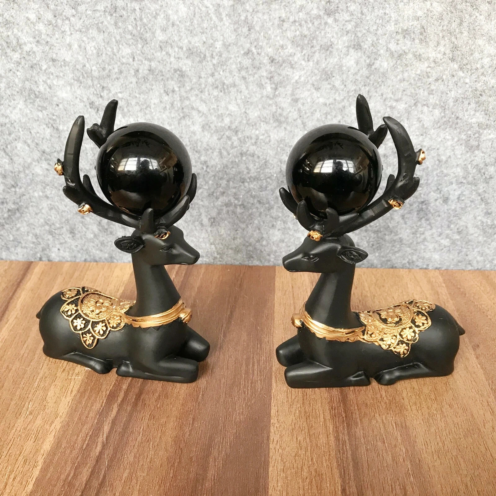 2pcs Nature obsidian quartz ball crystal magic Sphere healing & deer base