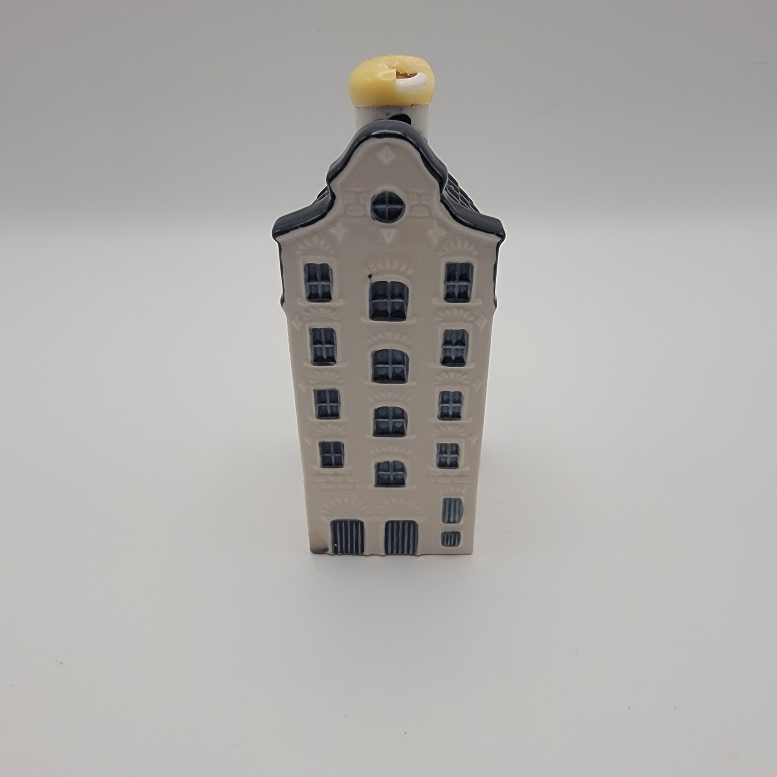 KLM Bols Blue Delft House 33 Ceramic Bottle Empty Blue White 2014 Vintage