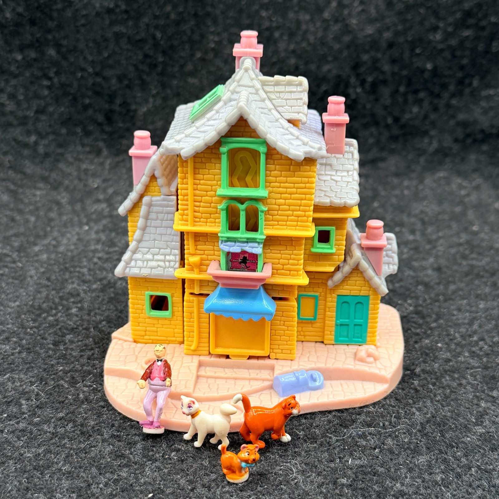 Vintage 1996 Polly Pocket Bluebird Disney The Aristocats Duchess Thomas Toulouse