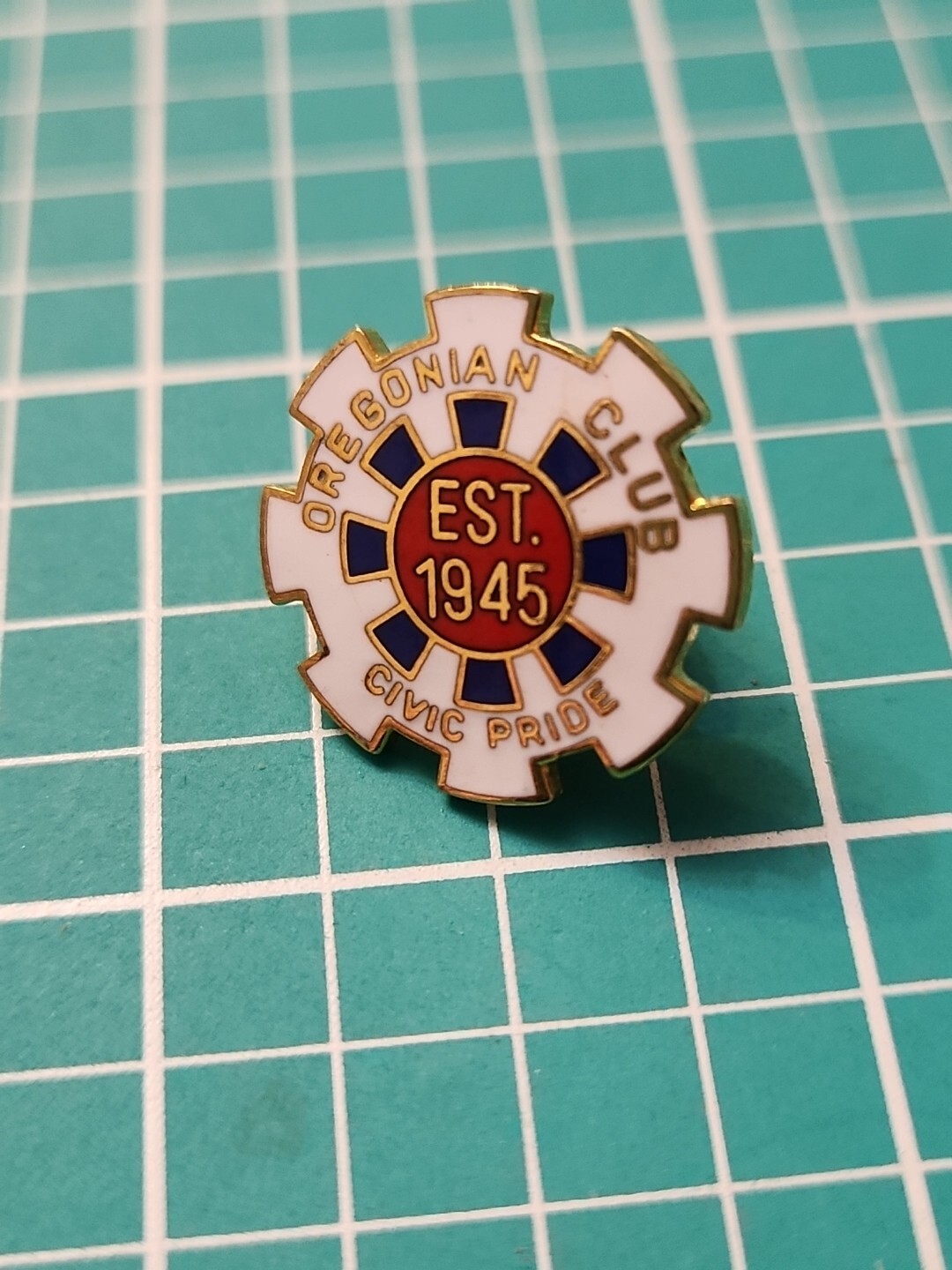 Vtg Oregonian Club Civic Pride Est 1945 Gold Tone Lapel Pin