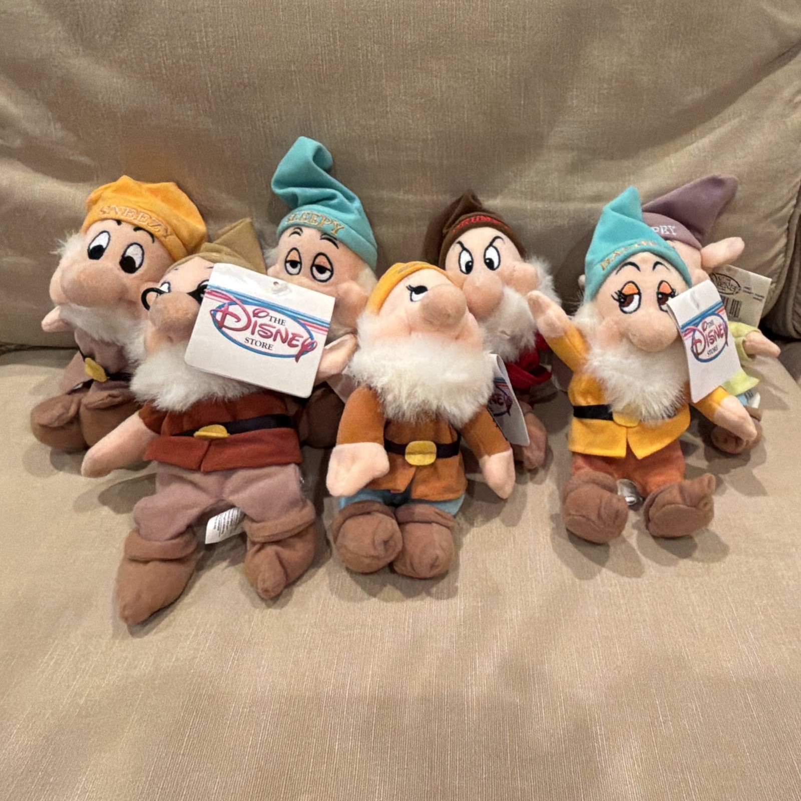 Vintage 1990s Disney Store Seven Dwarfs Mini Bean Bag Complete Set of 7, NWT”