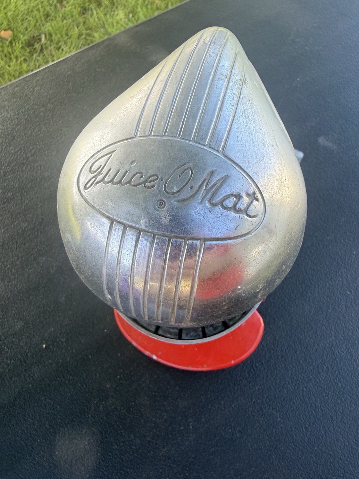 Vintage 1950s Red  JUICE-O-MAT Rival Mfg  Metal Single Action Juicer MCM Deco