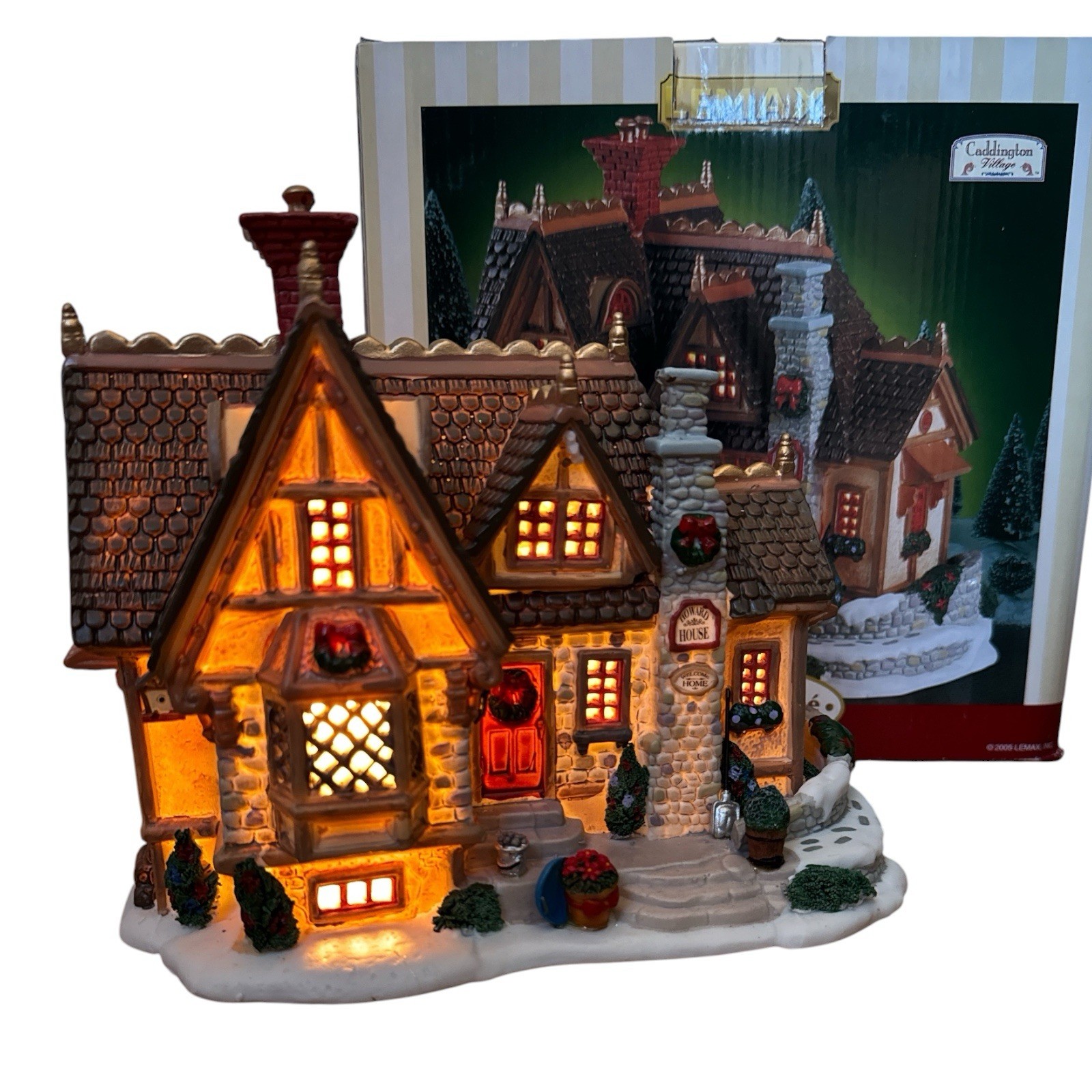 VTG LEMAX VILLAGE COLLECTION CHRISTMAS HOWARD HOUSE 2005 LIGHTED BUILDING 55243