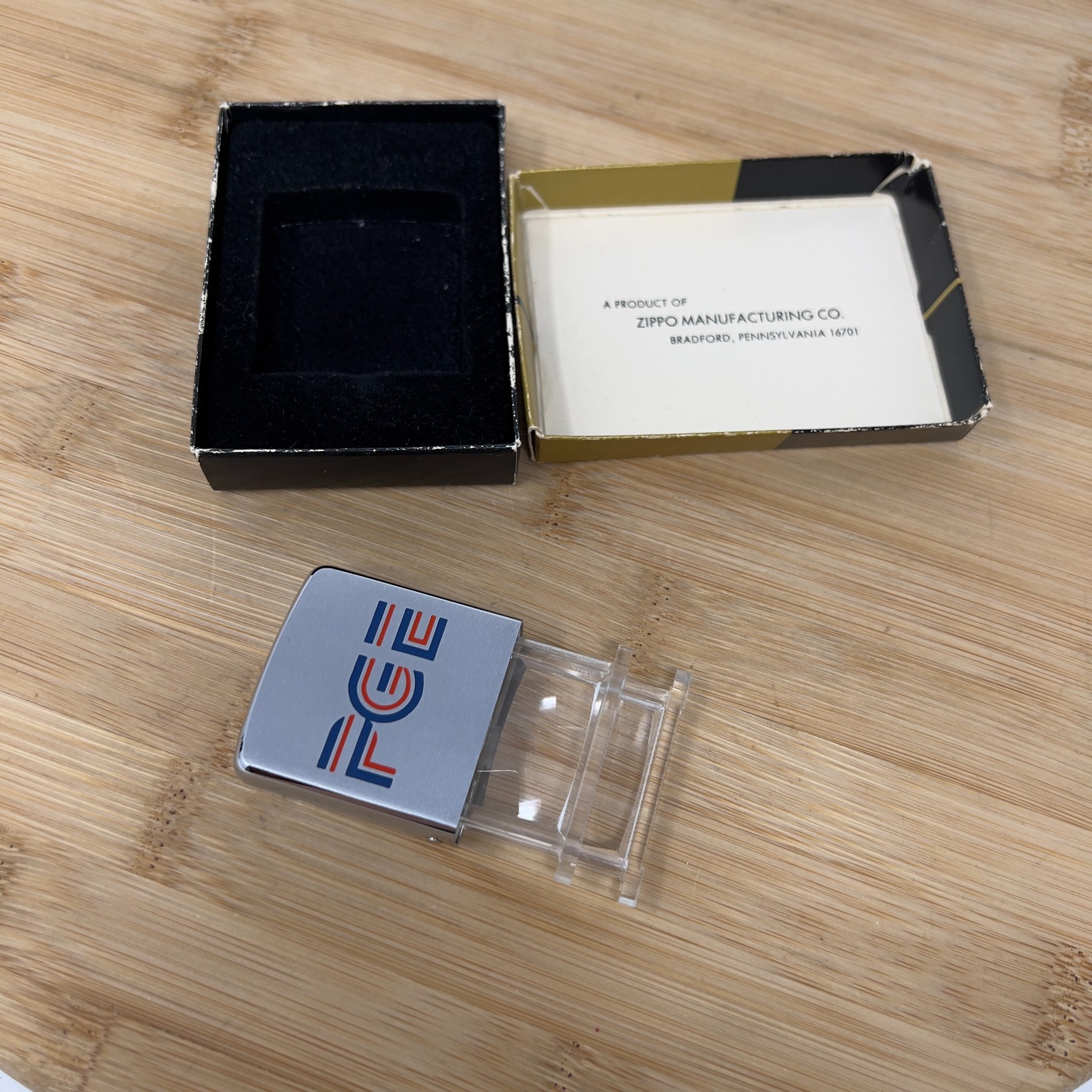Vintage ZIPPO USA Advertising Magnifier PGE Excellent Cond