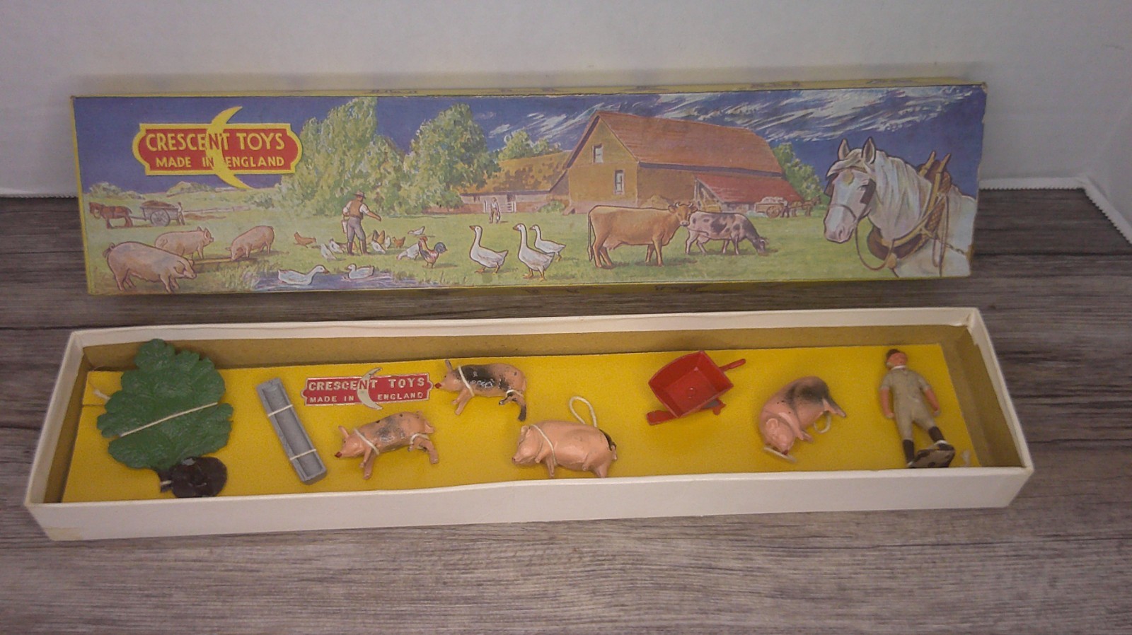 vintage Cresent toys Farm scenes metal animals, people and trees England    Z133