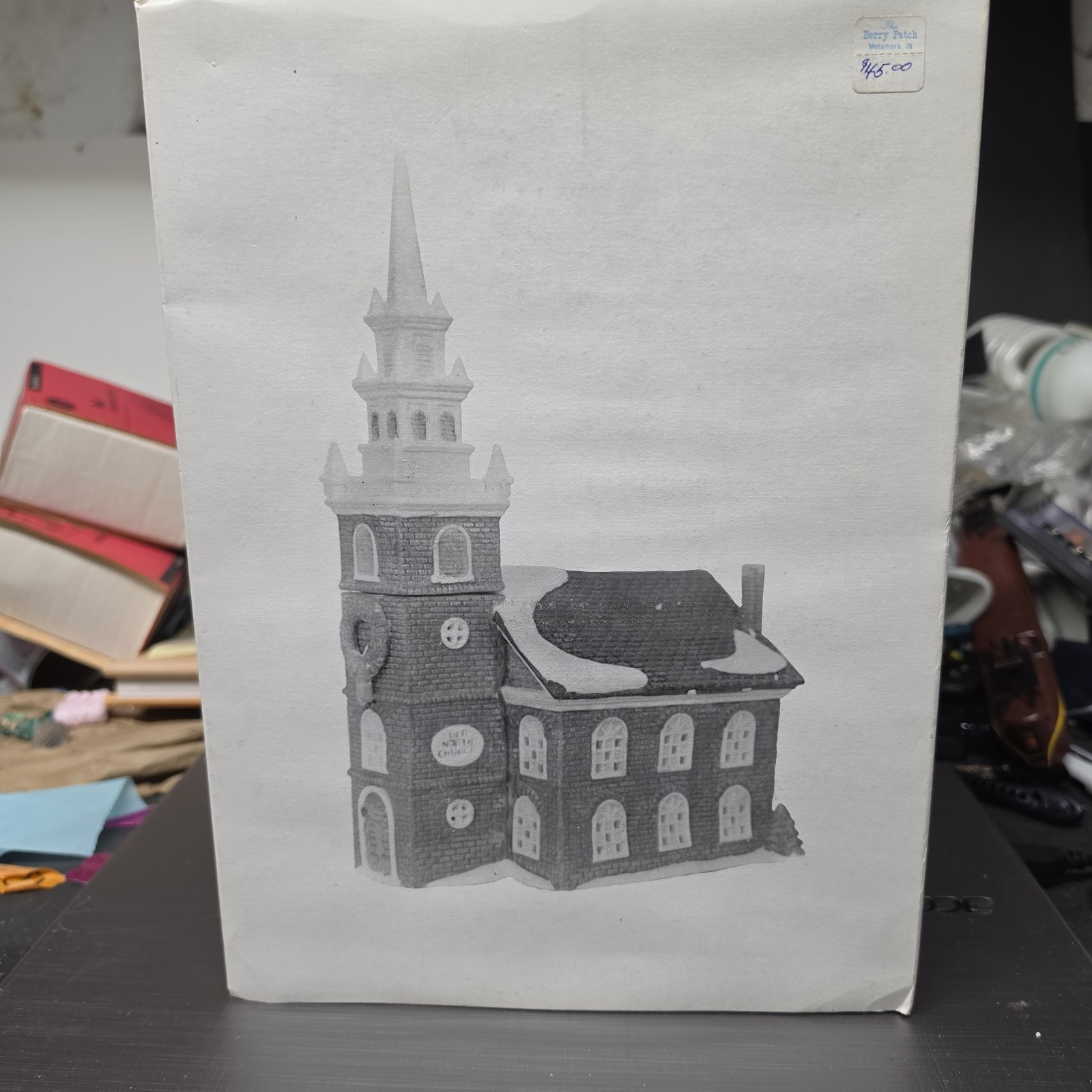 Beautiful Department 56 New England Village Old North Church w/ box          n2