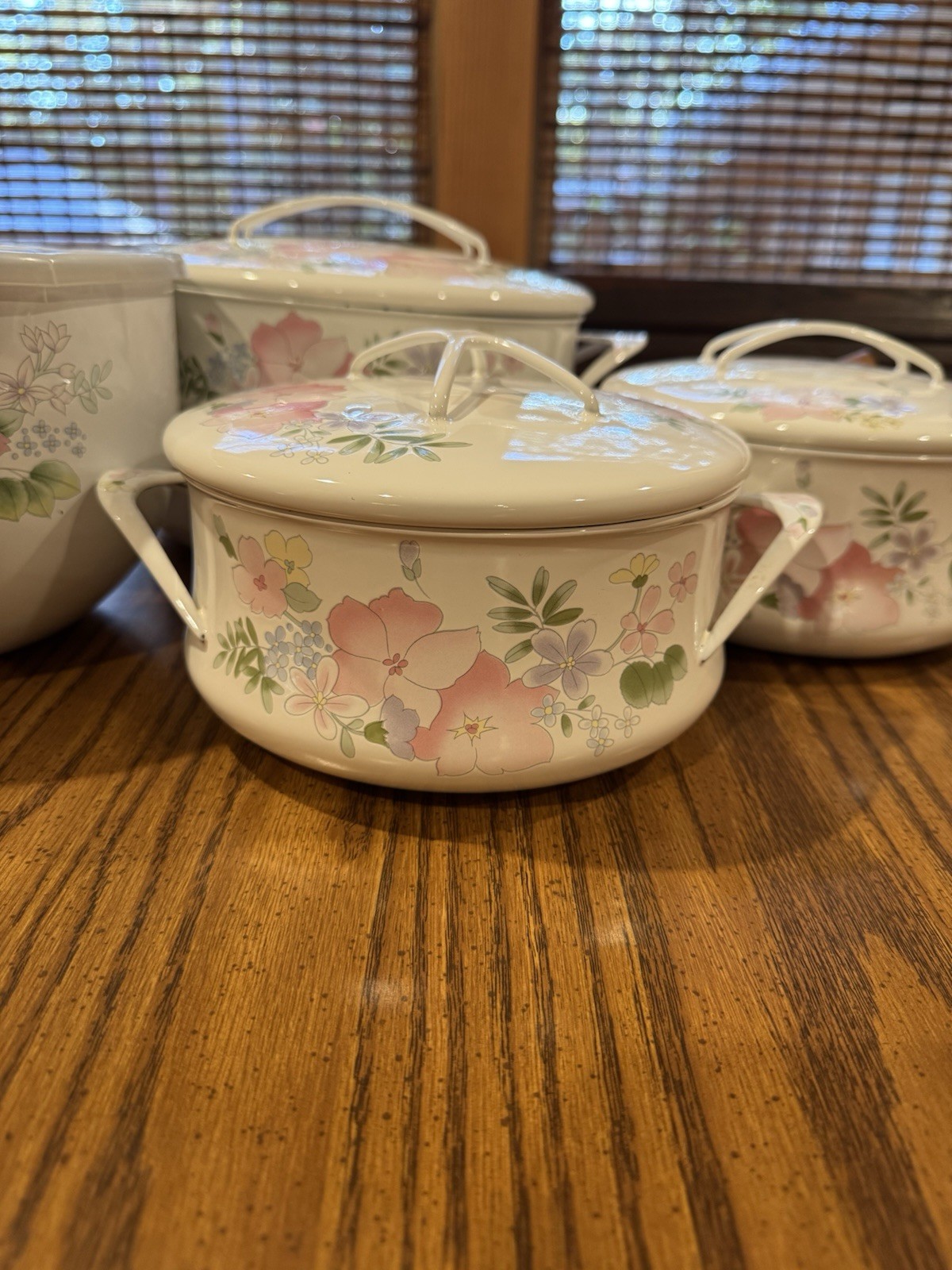6 Piece Vintage Kobe Cookware Courtney Enamelware Cookware Set