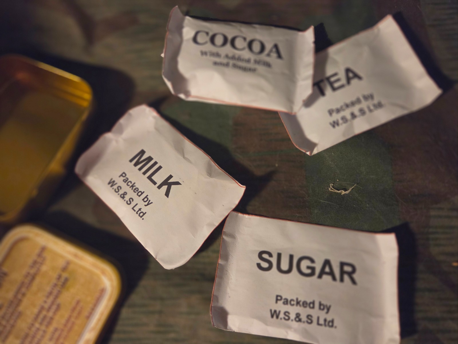 WW2 reproduction British Tea ration and emergency chocolate, new,old stock