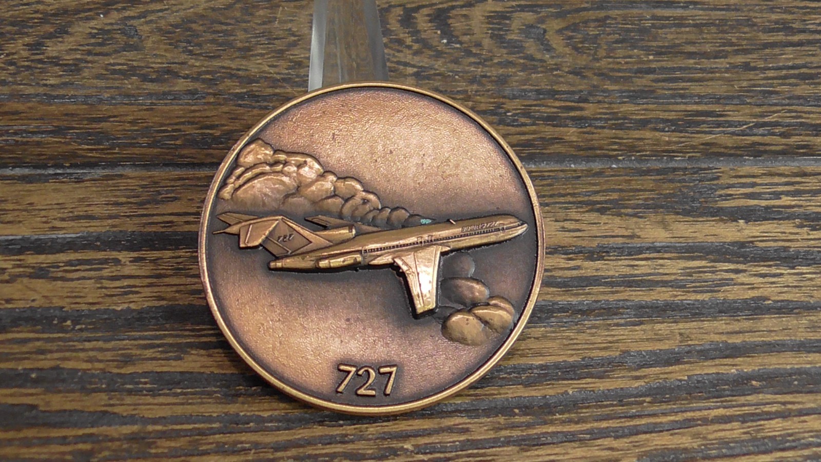 Circa 1975 Boeing 727 Bronze Medallion By Jostens #E891