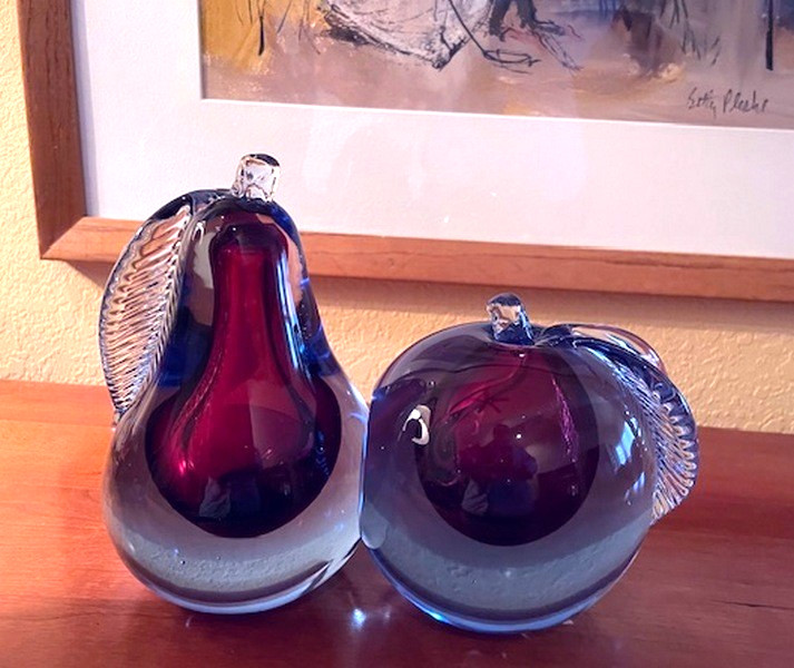 VINTAGE PRETTIEST PR MID CENTURY MURANO GLASS RED BLUE APPLE PEAR BOOKENDS