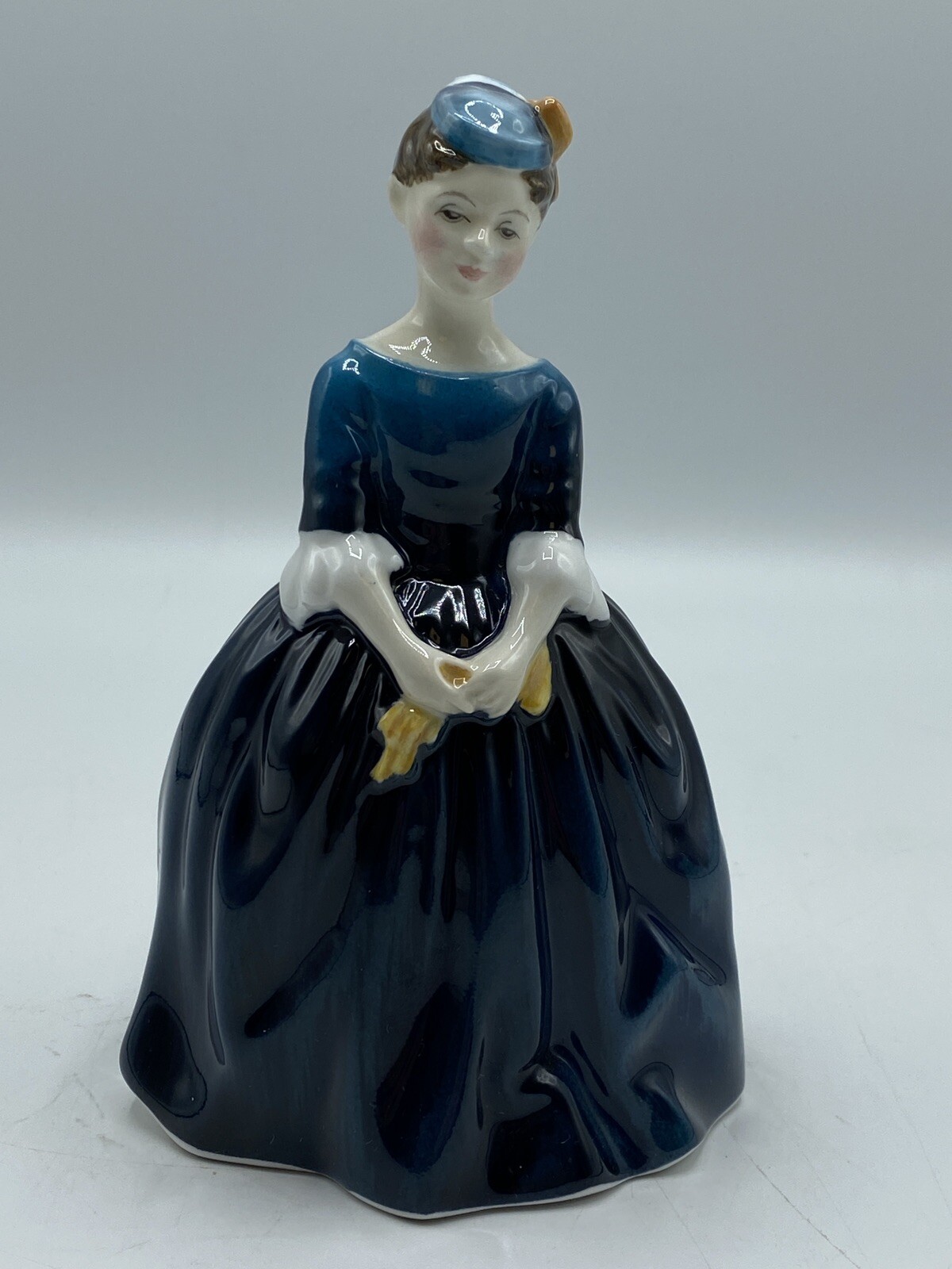 Lovely 1965 Royal Doulton HN 2341 \