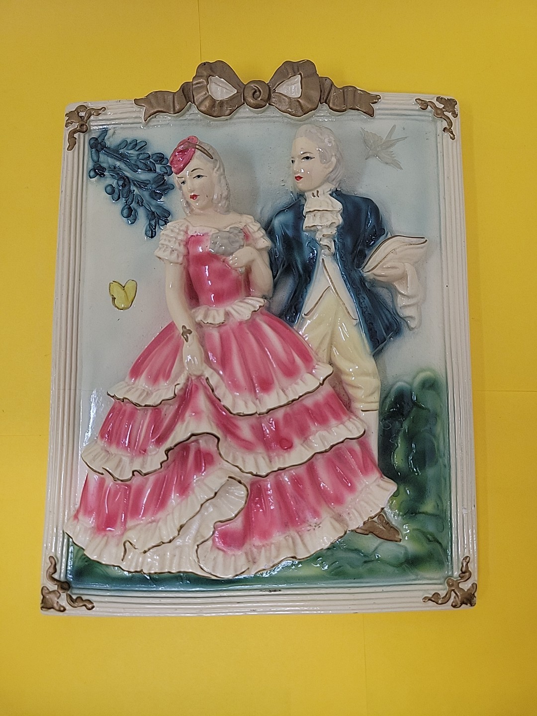 Vintage Roman Art Co Robia Ware Victorian Couple Chalkware Wall Decor St. Louis
