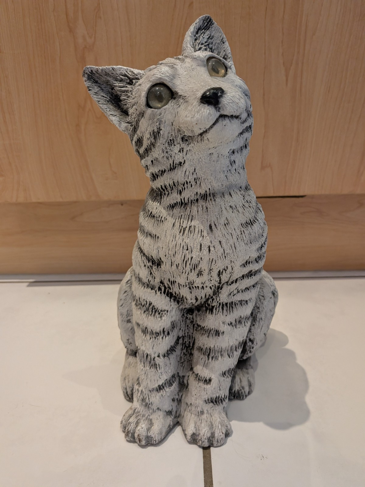 LARGE VINTAGE LIFE SIZE GREY TABBY CAT FIGURE STATUE WITH GLASS EYES - 13\