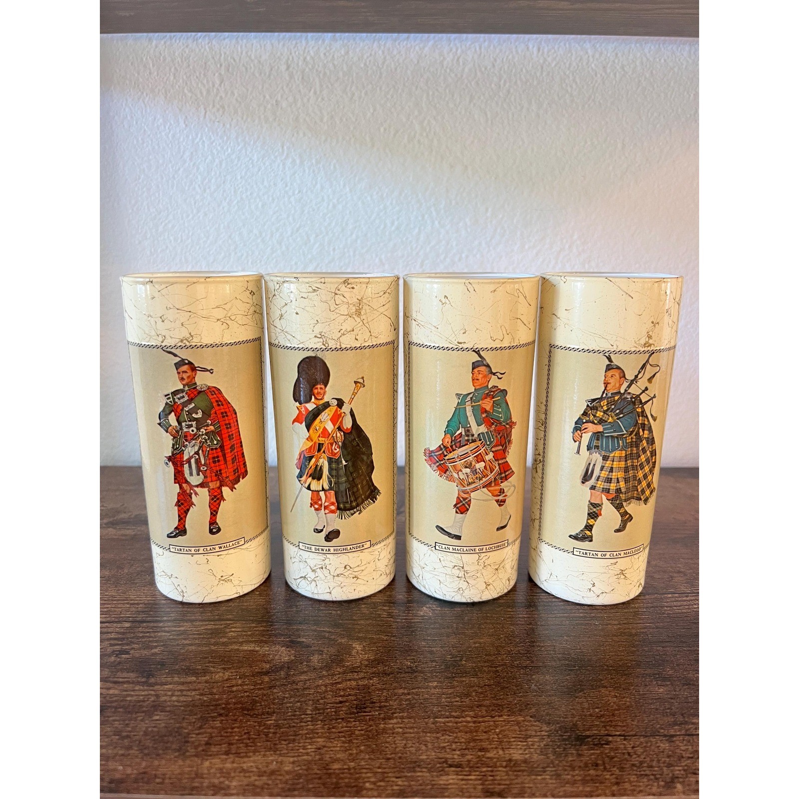 Dewar's Highlander Glasses Set, Scottish Clan Tartan Whiskey Tumblers