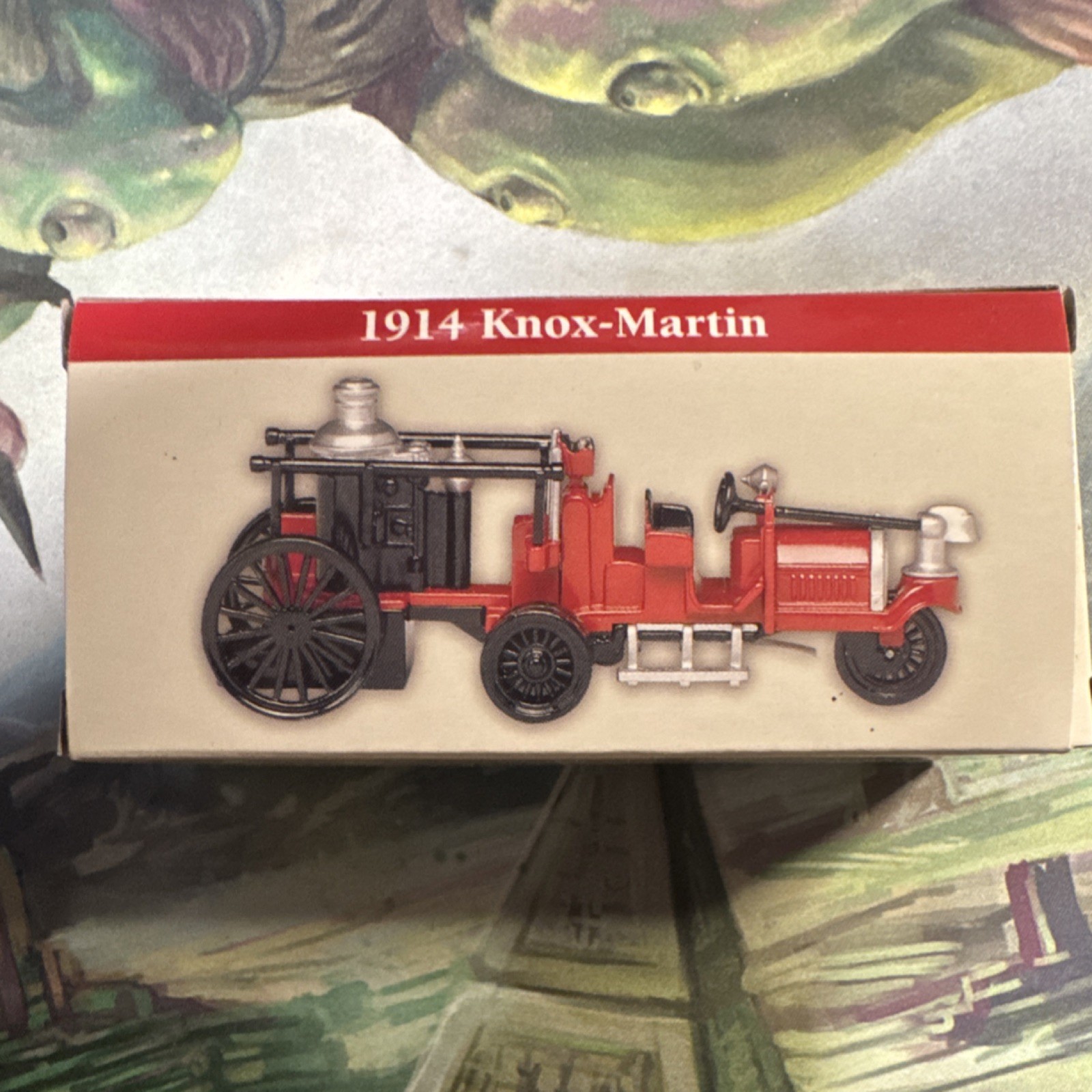 Knox-Martin 1914 Fire Engine Model Red Firefighting & Rescue Collectible