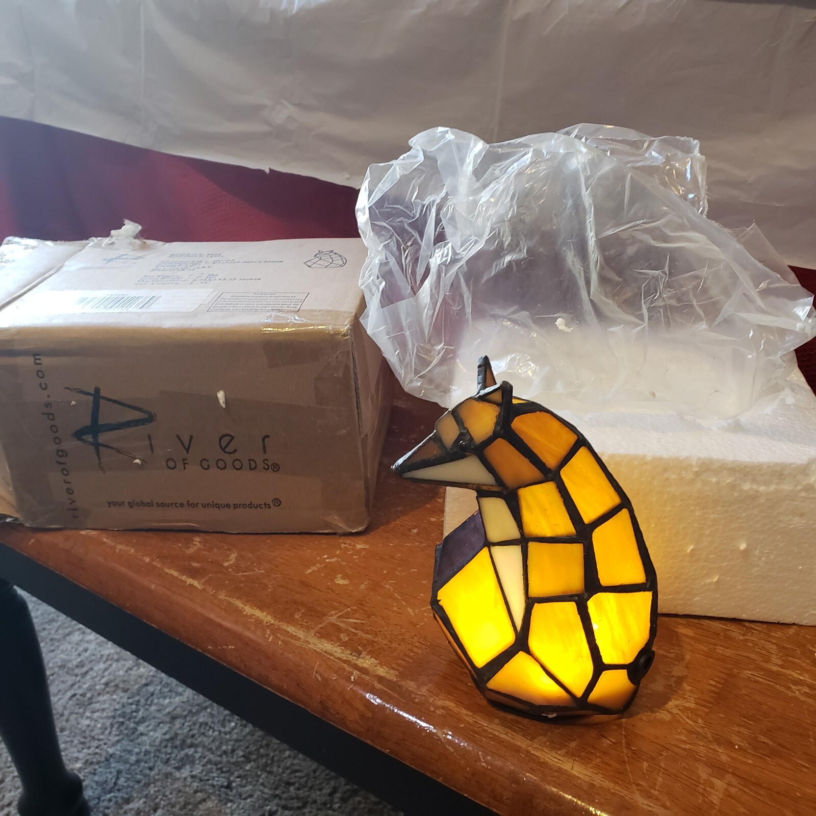 NEW River of Goods Tiffany Inspired Stained Art Glass Roses Fox Table Lamp light