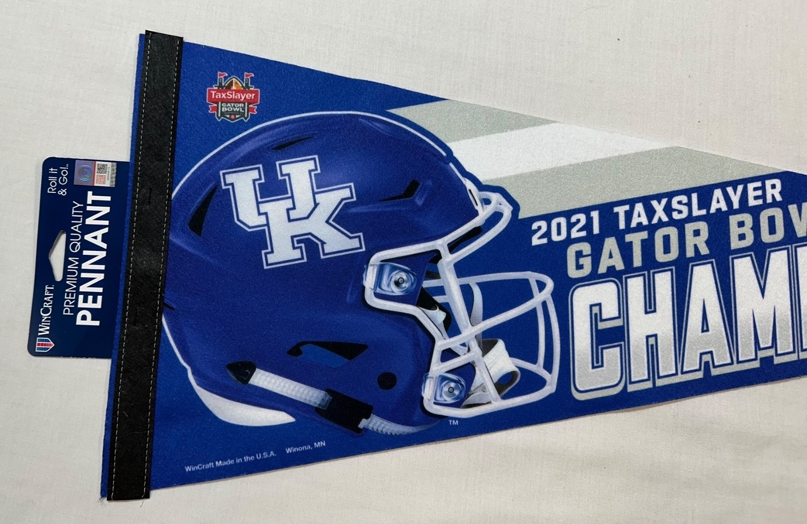 2021 University of Kentucky Gator Bowl Champs Football Pennant