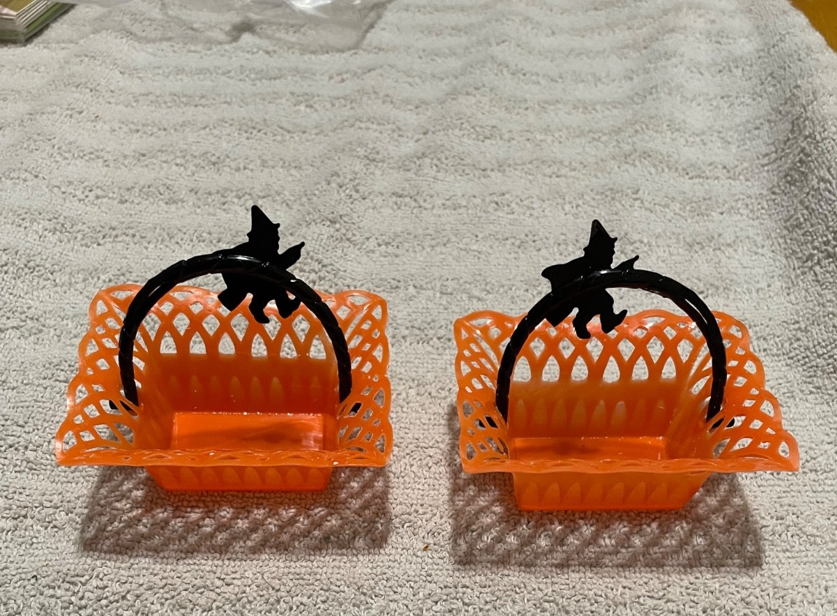 VTG 1950s Best Plastics Corp nut cup Witch handle Halloween Lot of 2 (As Seen)