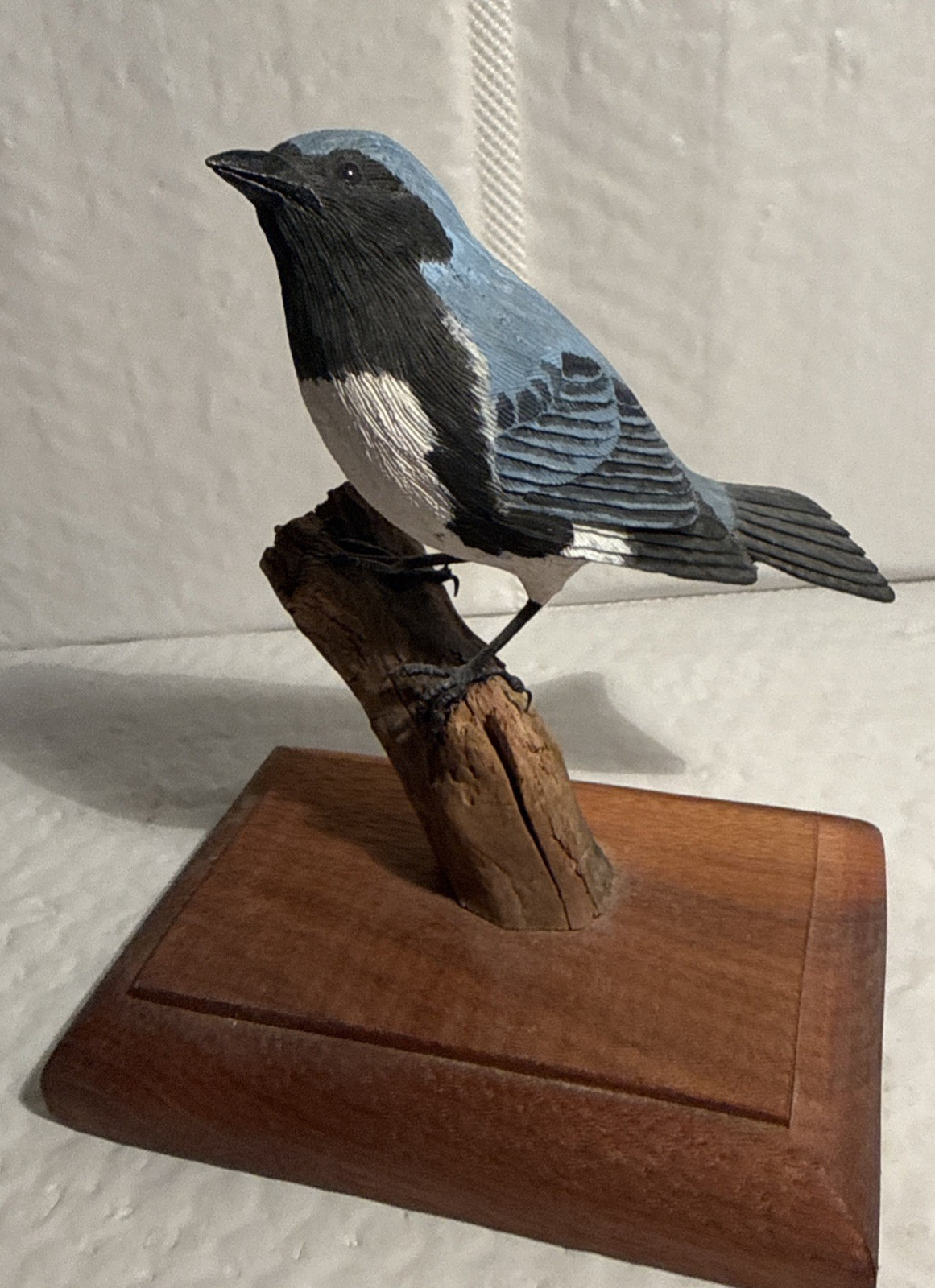 Black-throated blue Warbler Original Wood Carving signed M.A.Wilson Gaithersburg
