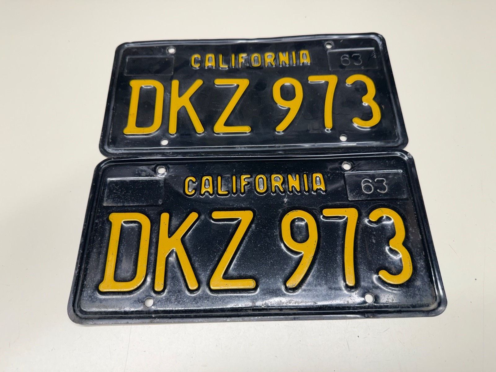 1963 CALIFORNIA BLACK LICENSE PLATE MATCHING PAIR DKZ 973 ORIGINAL NICE