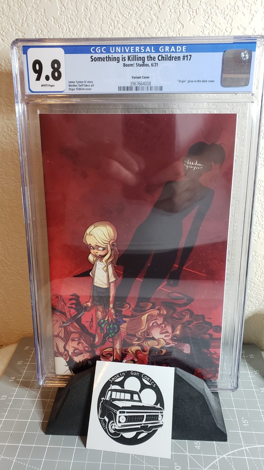 SOMETHING IS KILLING THE CHILDREN #17 GLOW IN DARK VIRGIN VARIANT CGC 9.8 SIKTC