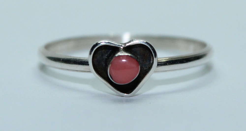 Anna M Neha Zuni Sterling Silver Pink Coral Heart Ring Size 7.5 Native American