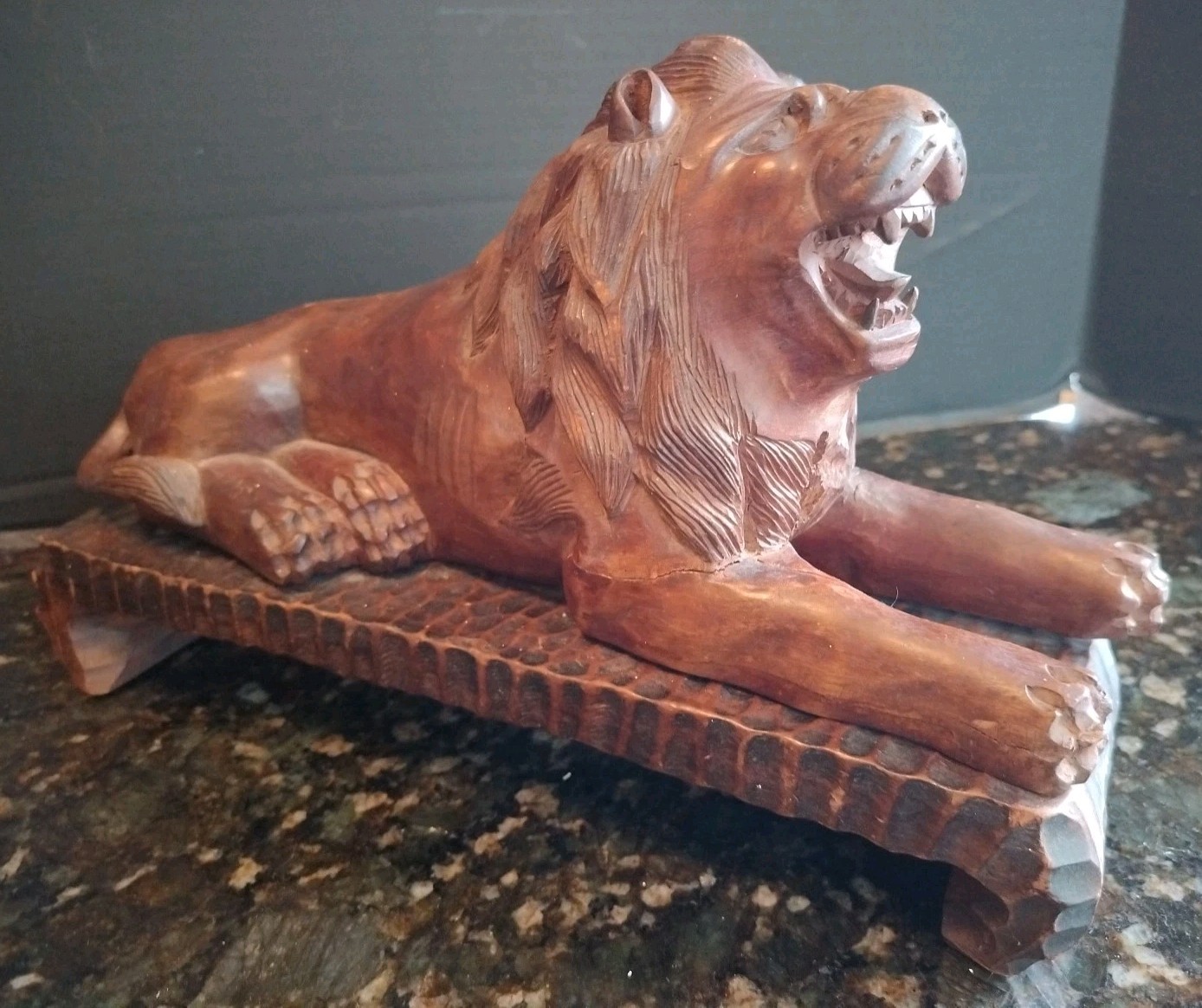 Vintage hand carved Wood Lion 15” long 8” tall