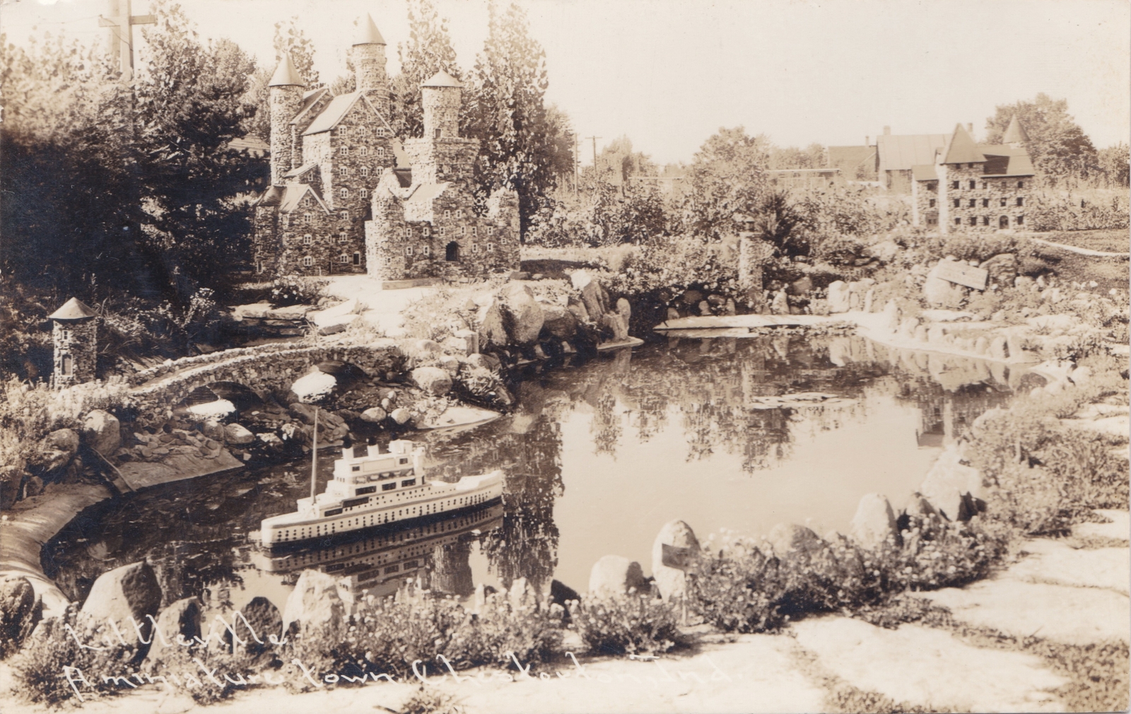 RPPC Chesterton IN c.1938 Littleville World\'s Biggest Little Village ROADSIDE 1