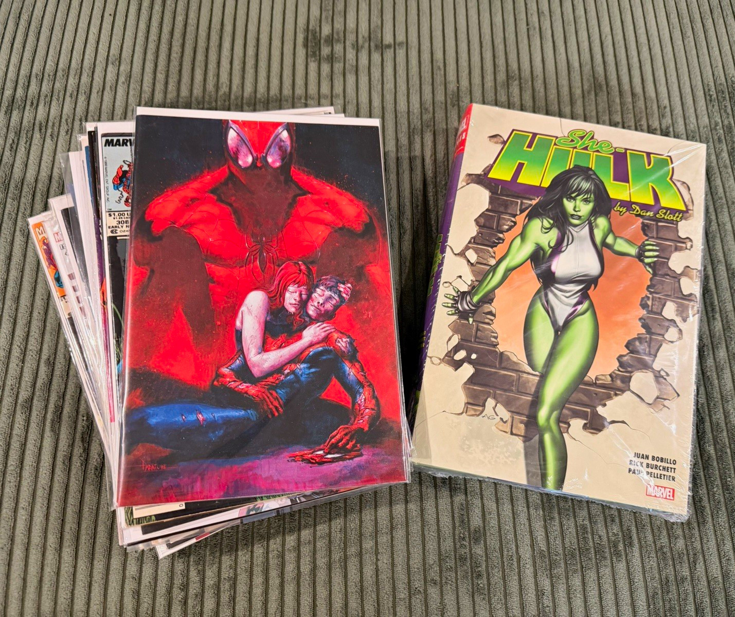She-Hulk Dan Slott Omnibus + 40 random Marvel comics LOT - Spider-Man, Avengers