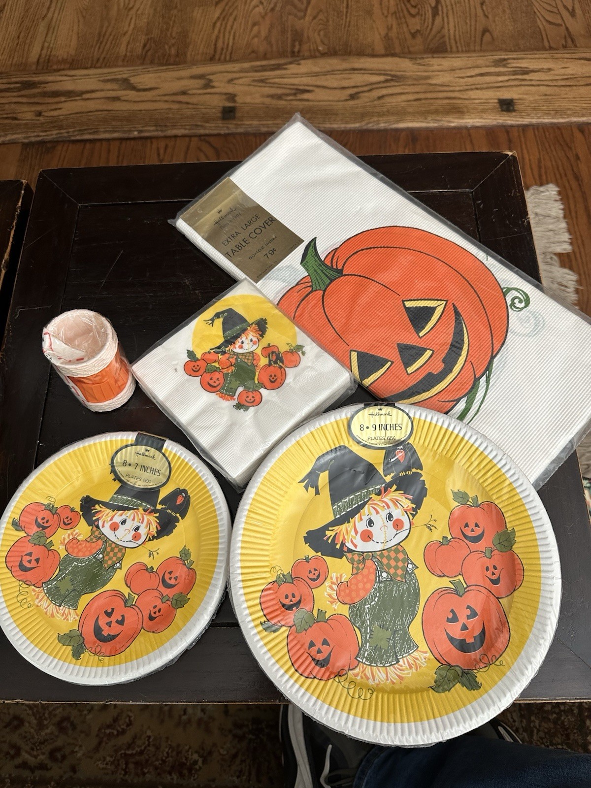 VTG NIP Halloween Hallmark Happy PUMPKINS Scarecrow NAPKINS Plates Table Cloth