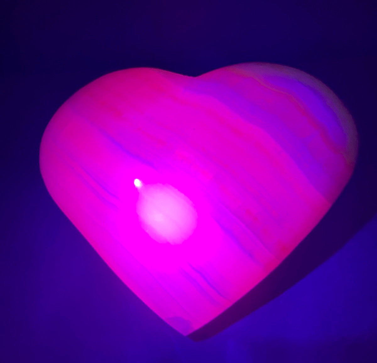 Pink mangano calcite heart shape crystals stones, fluorescent rocks and minerals