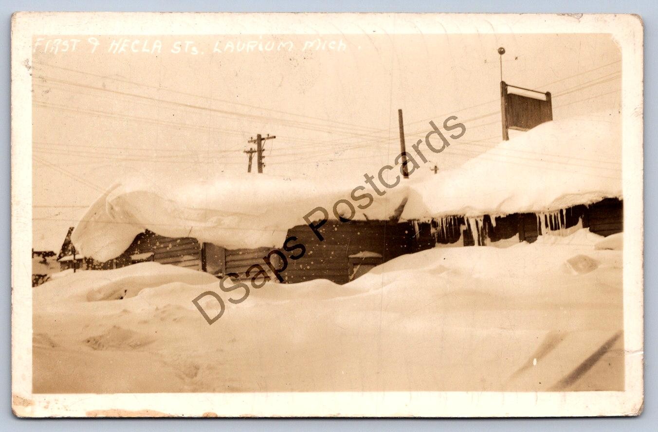 K69/ Laurium Michigan RPPC Postcard c1930 Winter Homes Hecla Street 21