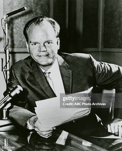 paul harvey's the rest of the story 3,080 radio shows