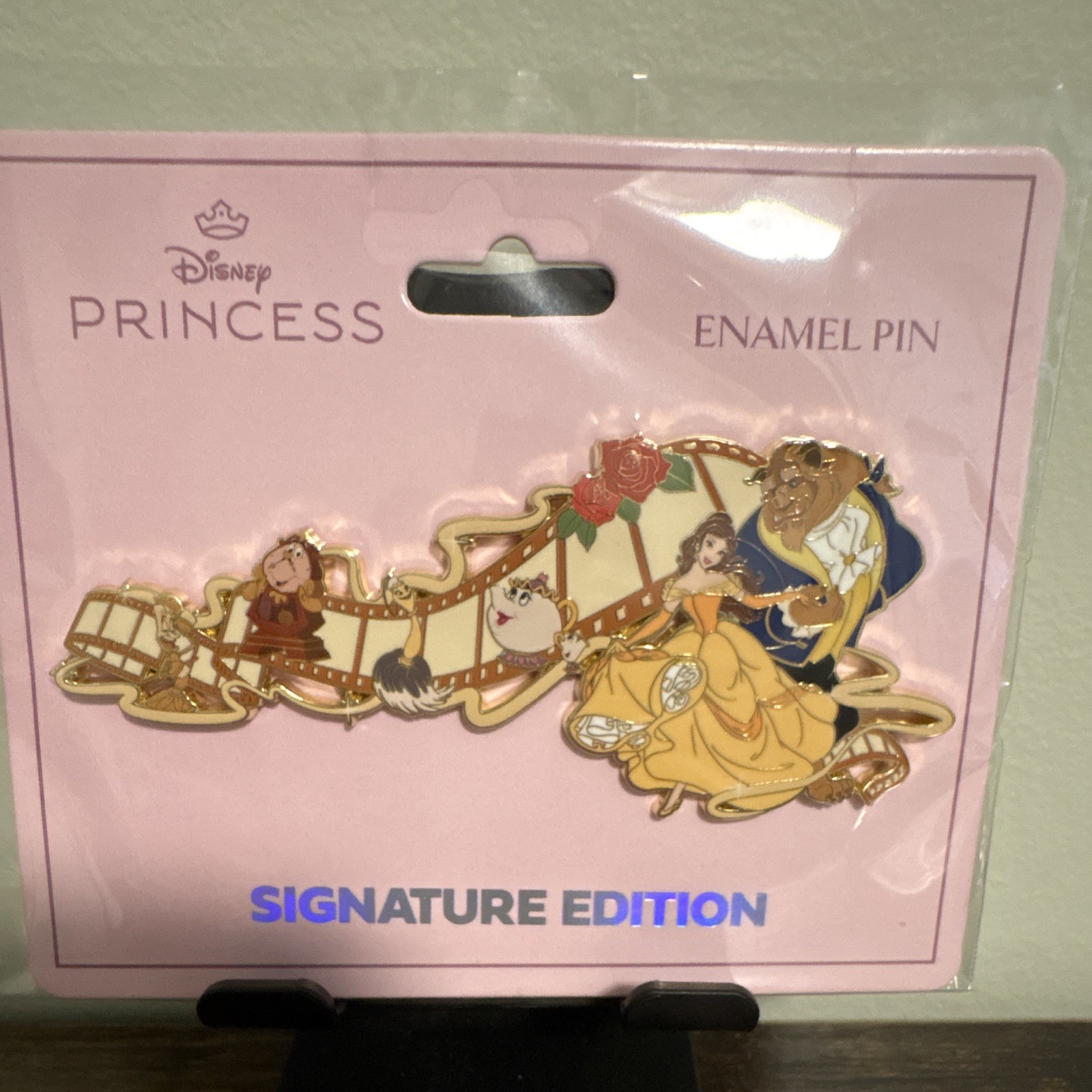 Palm Disney Bell And Beast Pin￼