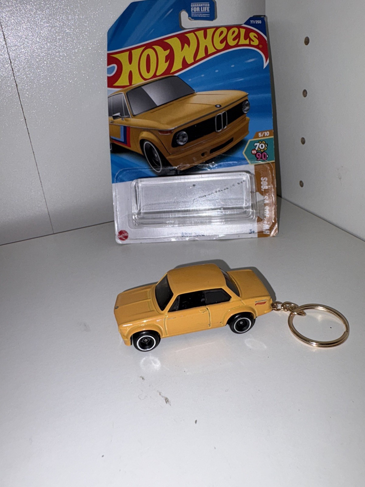 BMW 2002 Yellow Keychain Hot Wheels Matchbox Gift Keyfob 