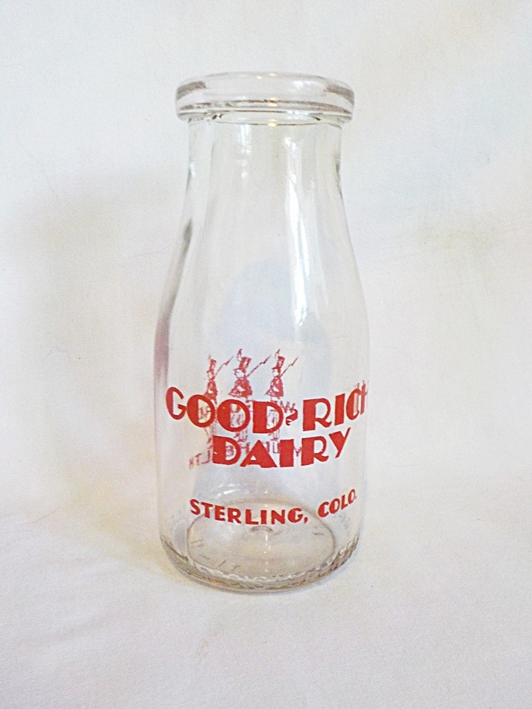 1/2 Pint Good Rich Dairy Milk Bottle Sterling Colorado Round 3 Soldiers on Back