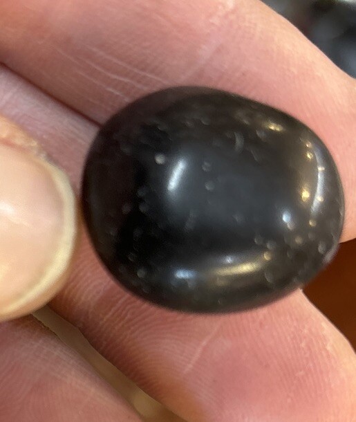 1  Kilogram Tumbled Agni Manitite  “tektite “ Average Size 12 Grams