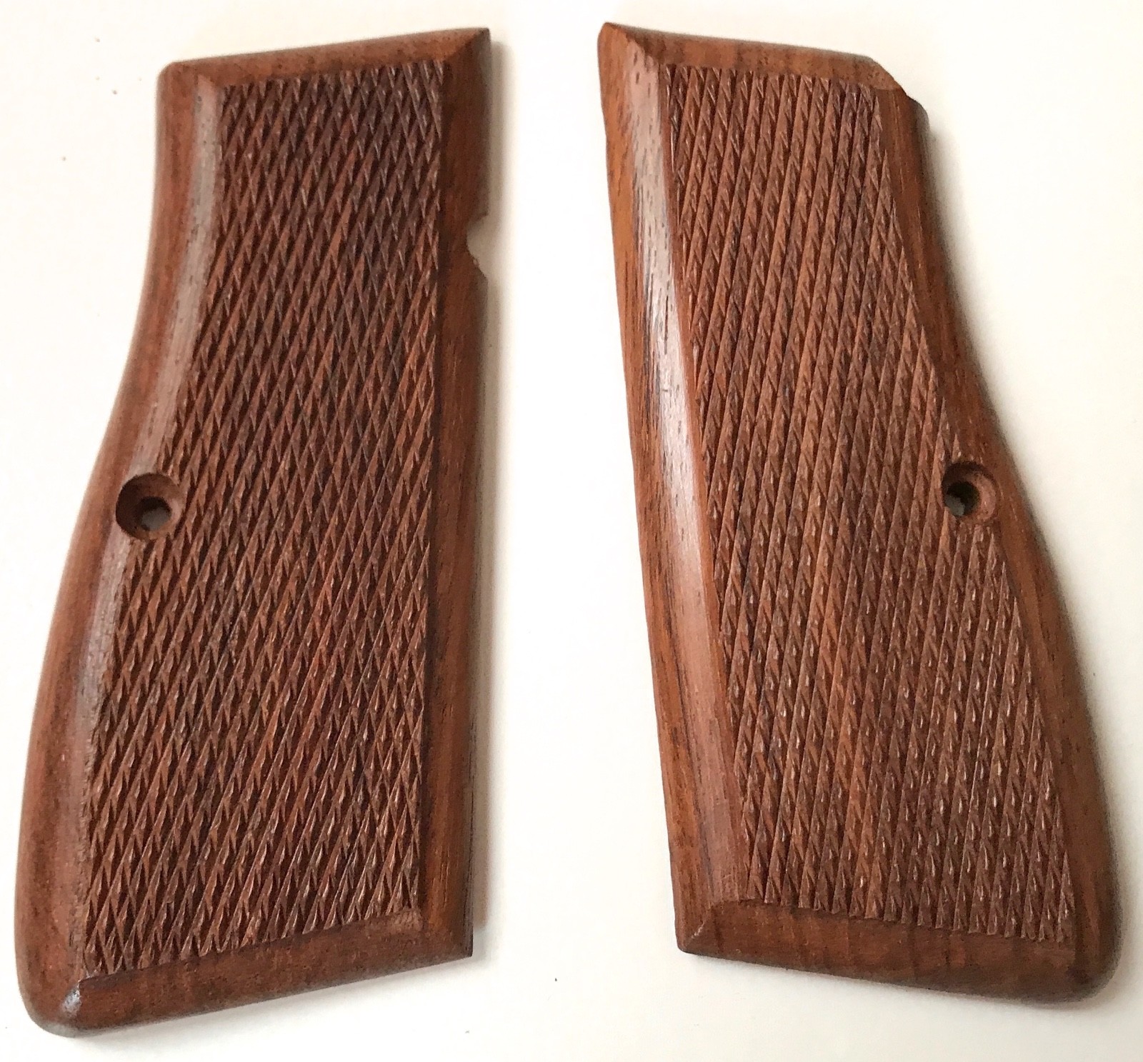WWII GERMAN BROWNING 9MM HIGH POWER WOODEN REPLACEMENT PISTOL GRIPS