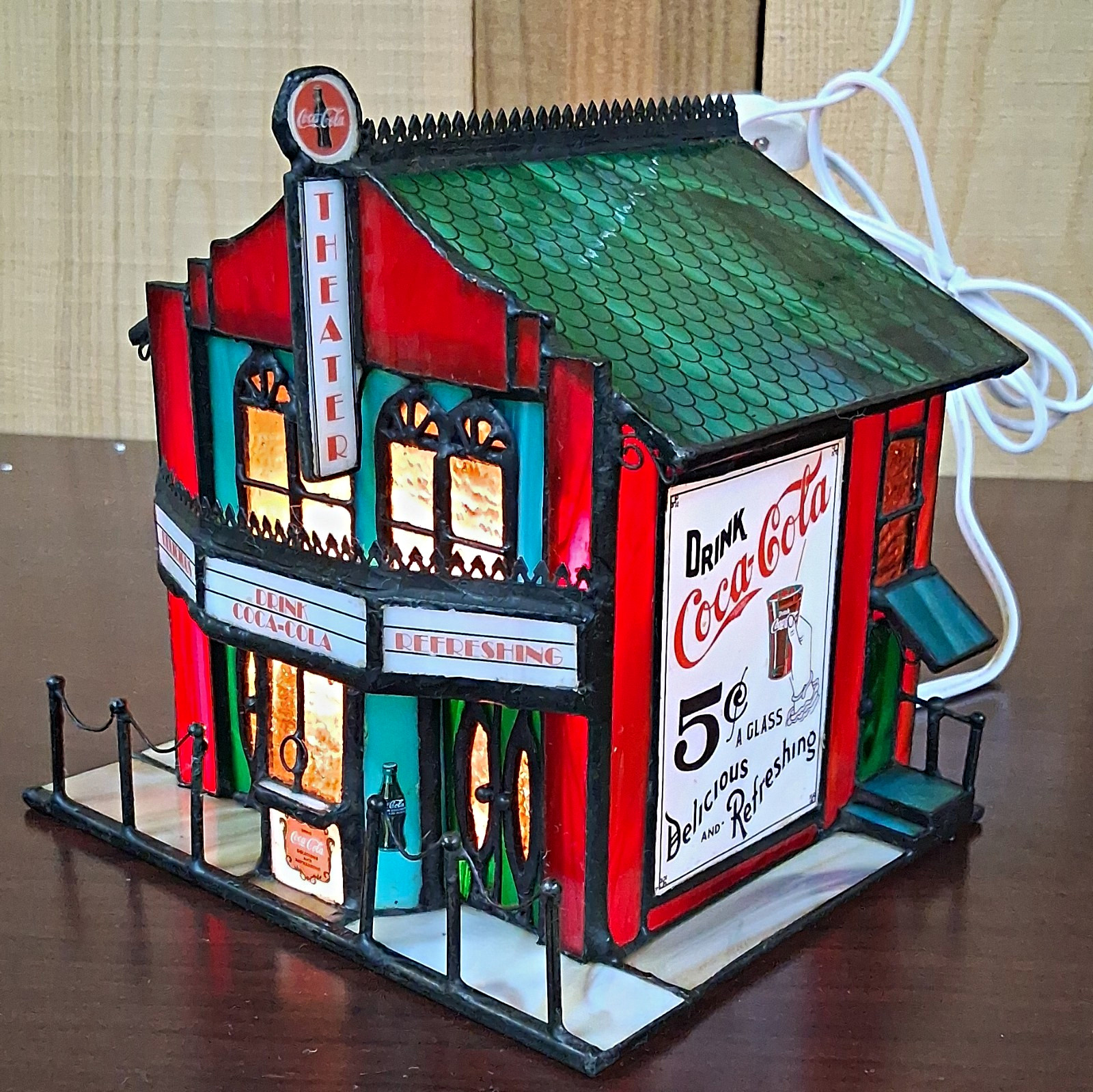  VTG Coca-Cola Lighted Stained Glass Movie House Franklin Mint Christmas Theater