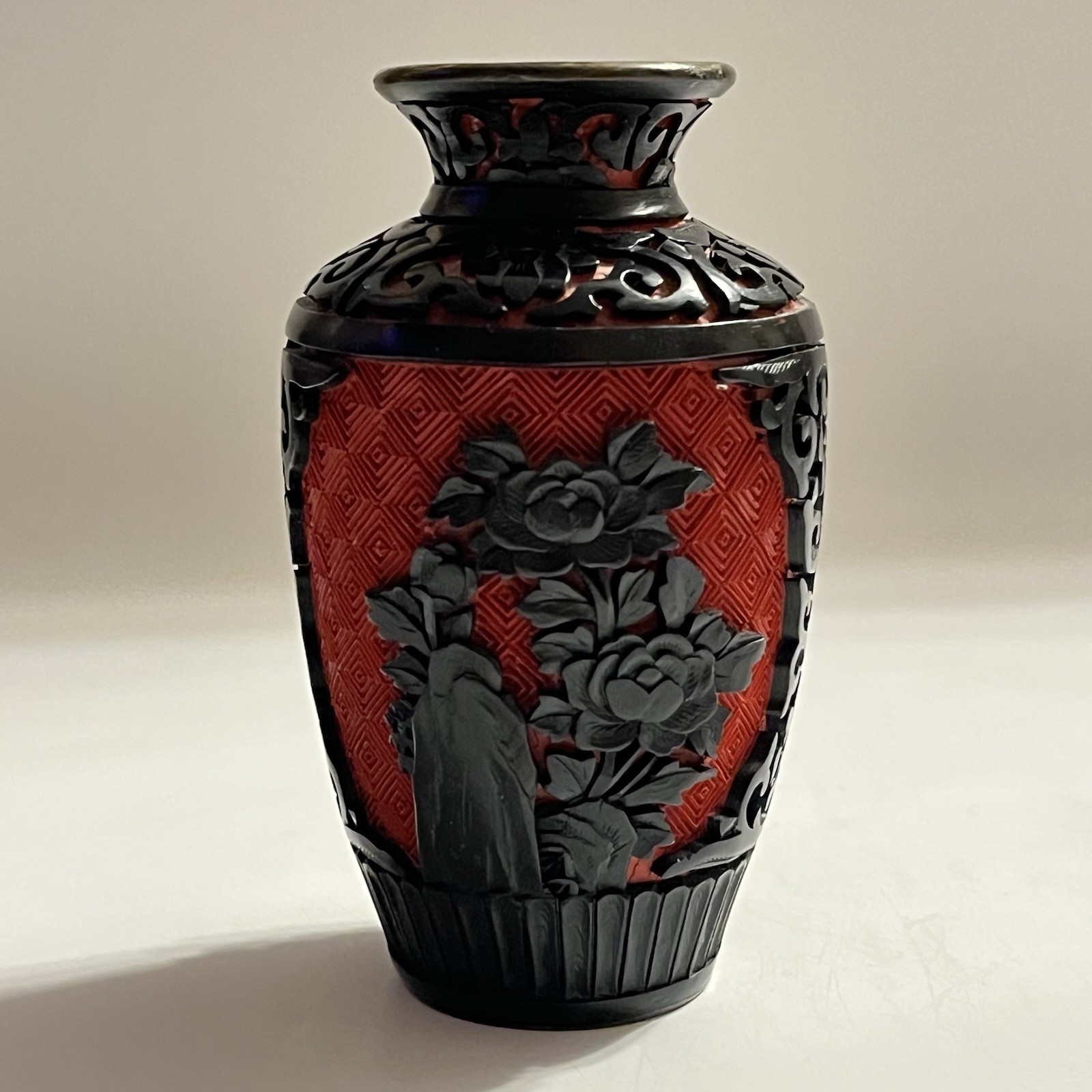 Vtg Chinese Black Red Carved Cinnabar Lacquer Vase Blue Enamel Brass Body 4.25\