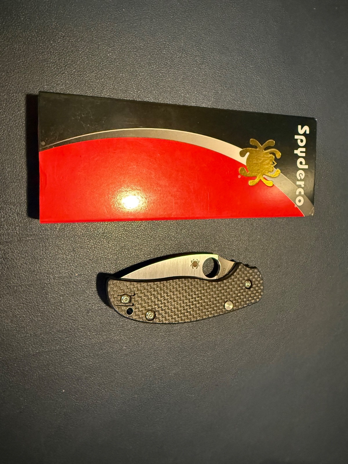 SPYDERCO Sage 6, Button Compression Lock,Carbon Fiber/G-10, CPM S30V, C123CFBCLP