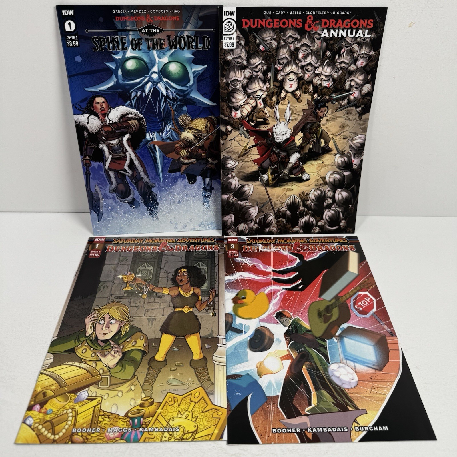 Dungeons & Dragons Comic Lot of 4 IDW Annual Spine World Saturday Adventures
