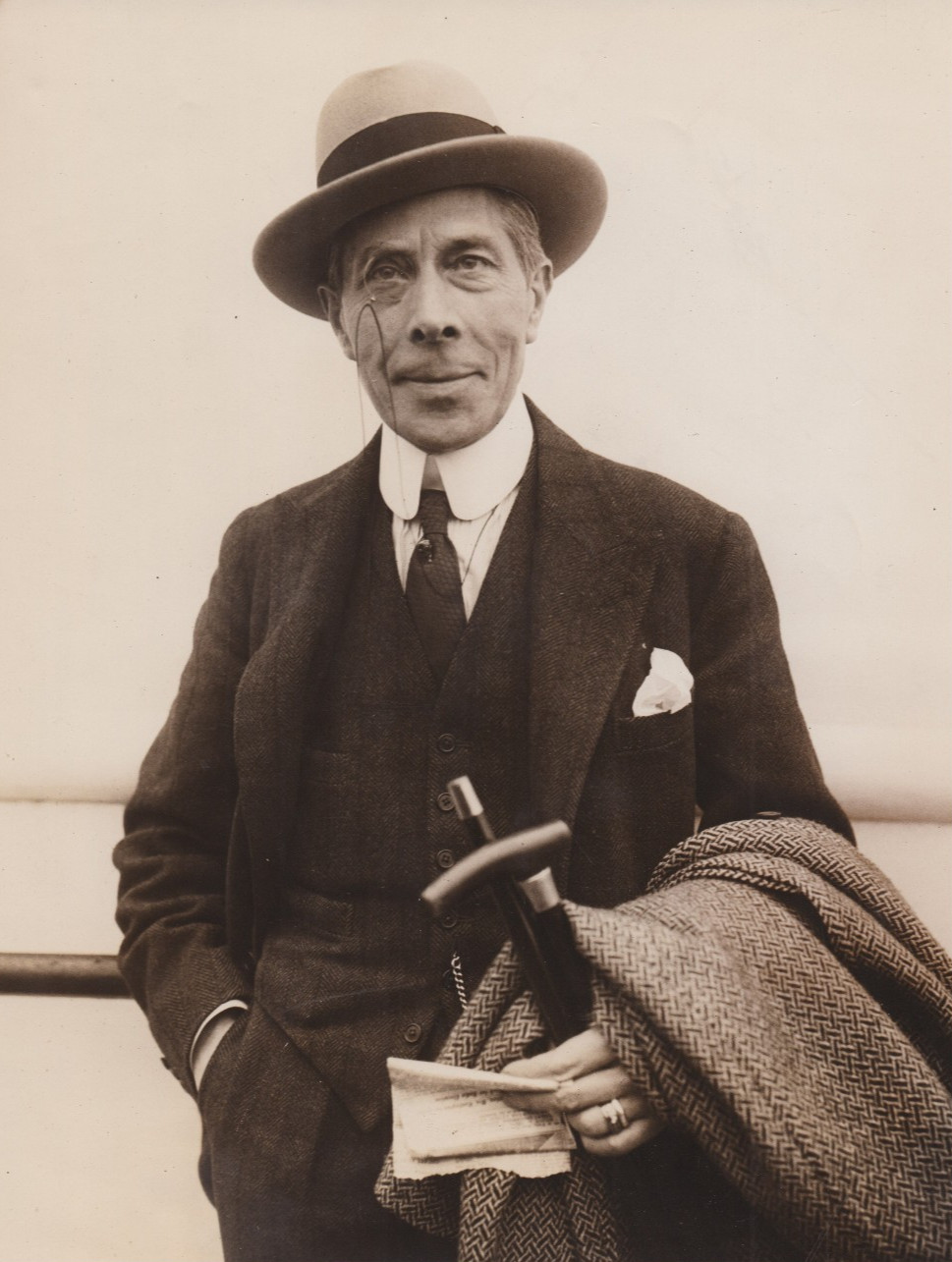 1930 Press Photo Actor George Arliss arrives in New York on the SS Majestic