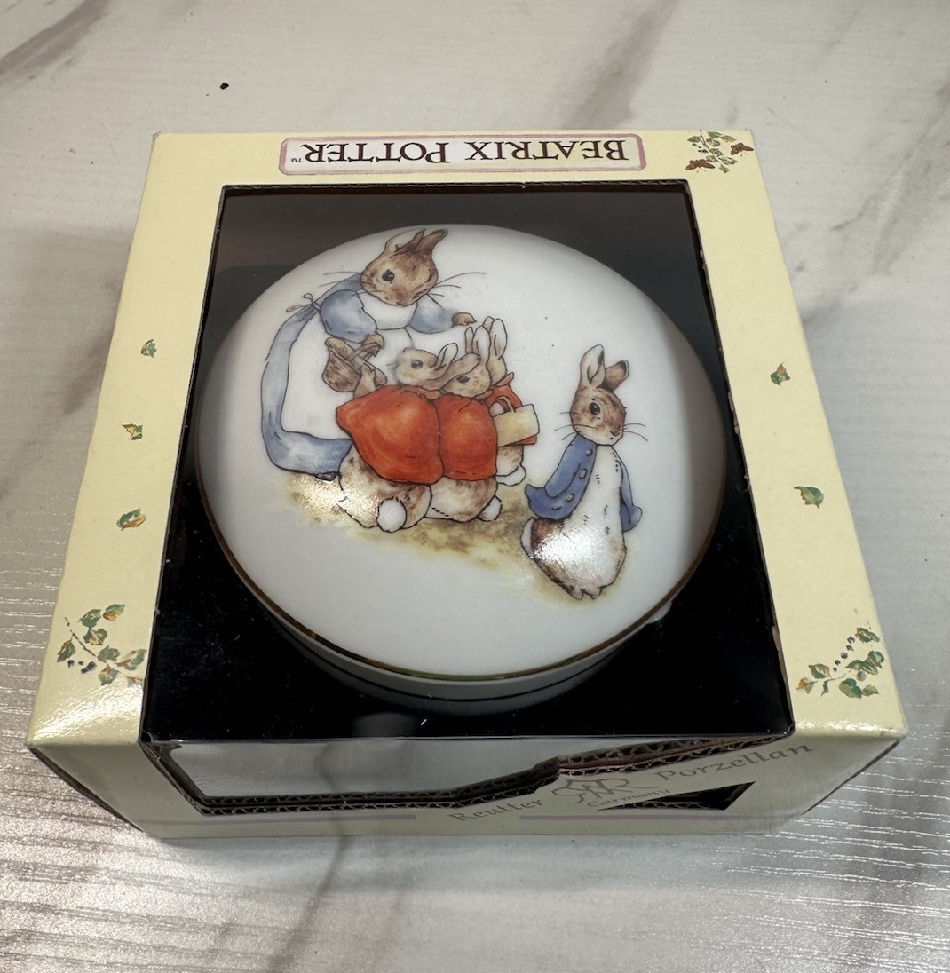 Mrs. Josephine, Flopsy, Mopsy, Cottontail & Peter Rabbit Porcelain Trinket  2003