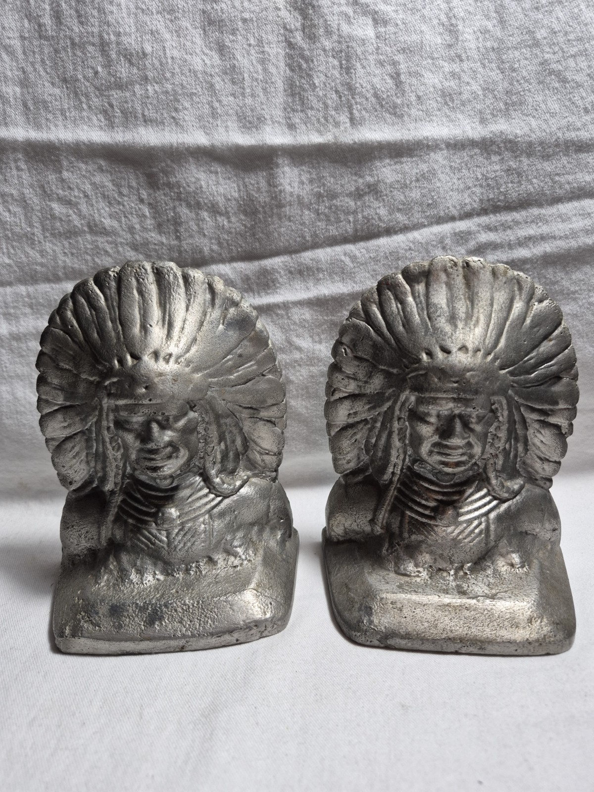 Antique Pair Cast Iron Native American Chief Bookends Art Deco Indian War Bonnet