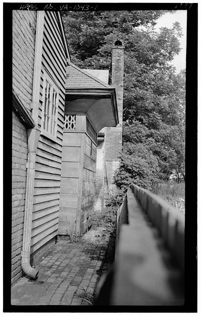 Photo:Suffolk VA Old Dairy 1943 Side View Historic House Exterior
