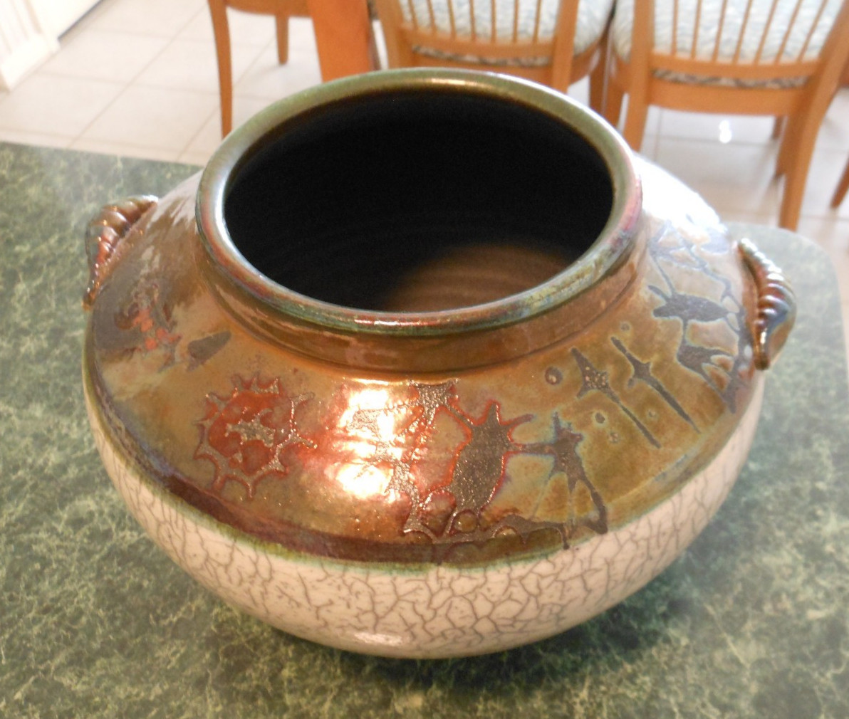 Vintage Southwestern Native American Indian Art Clay Pottery Pot Vase Signed