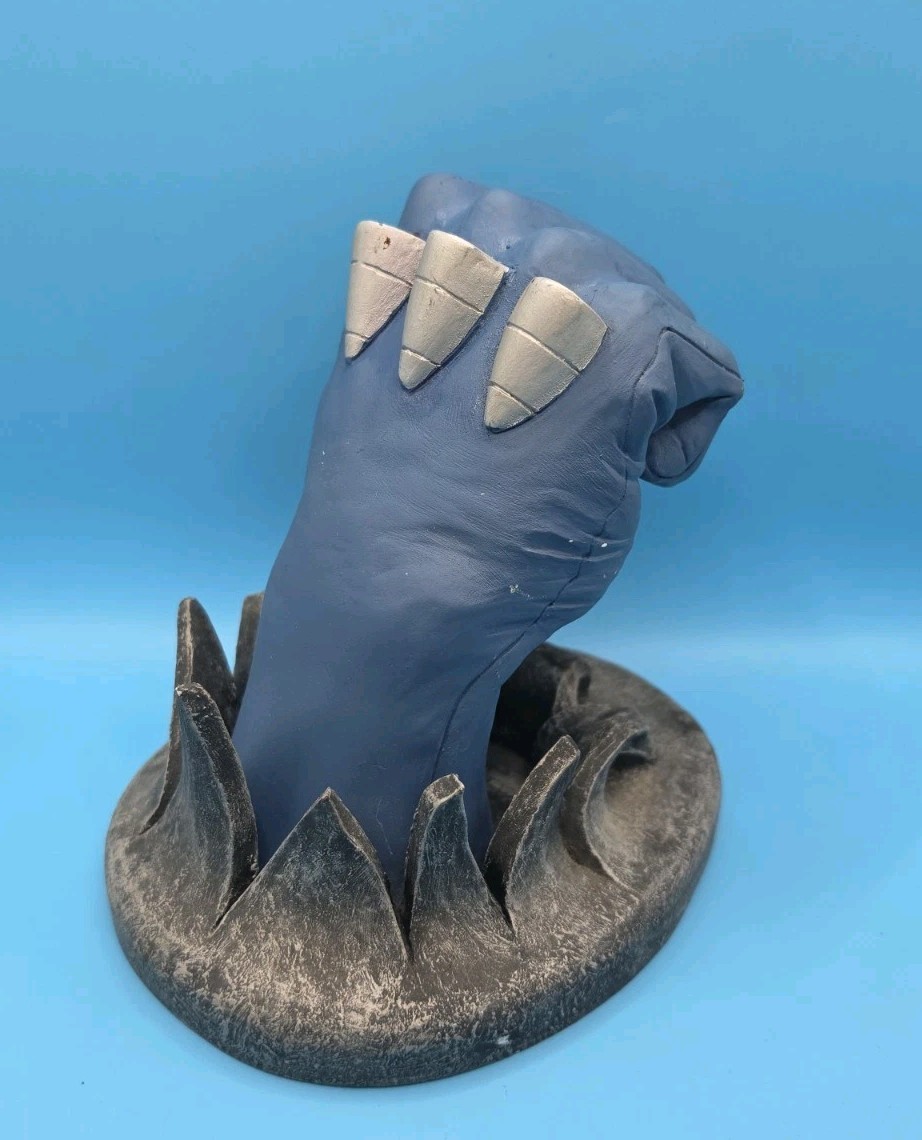Vintage Wolverine Adamantium Claw Life Size Statue Figure Cold Cast 